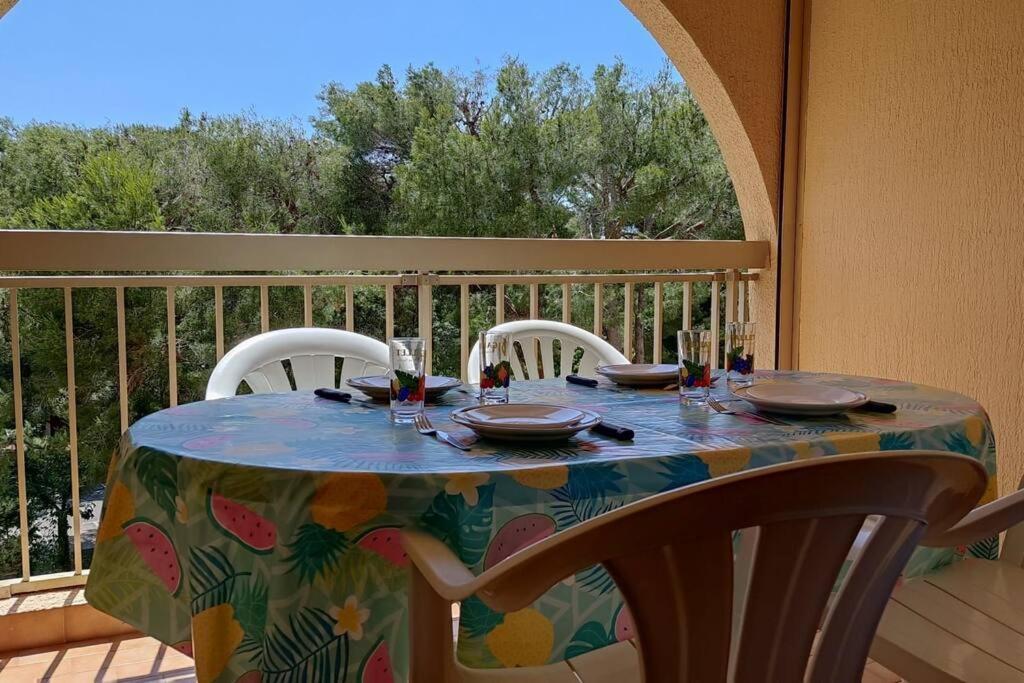 Bel Appartement Avec Piscine Proche Des Plages Six-Fours-les-Plages Exterior photo
